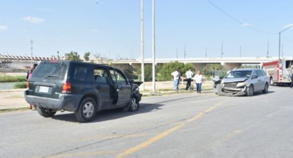 Choque deja una mujer herida, frente al Citev; su acompañante, culpable