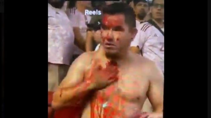 Lamentable: bronca entre hinchas mexicanos deja a un apuñalado en el pecho | VIDEO