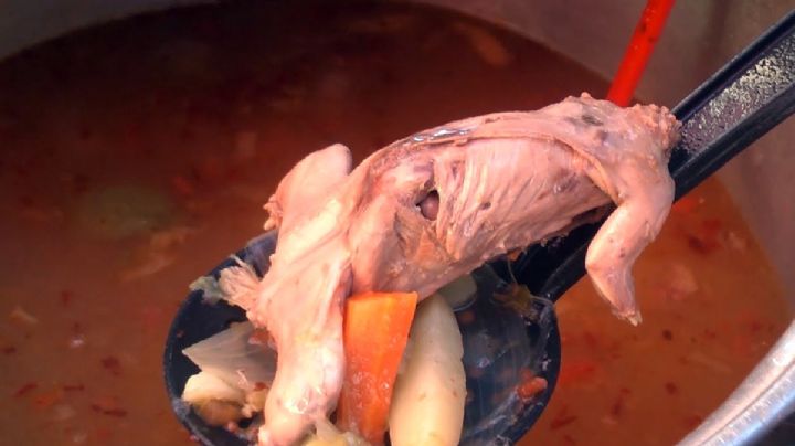 Así es el famoso caldo de rata que venden en Zacatecas | VIDEO