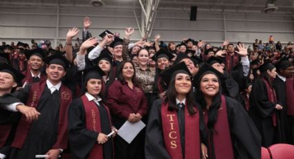 Fiesta en Nuevo Laredo: se gradúan mil 200 estudiantes de tres preparatorias | FOTOS