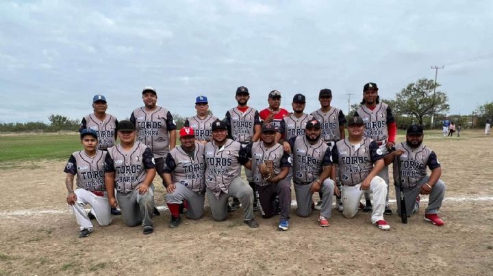 Los Toros de Ibarra, campeones de la Liga Independiente de Beisbol Amateur