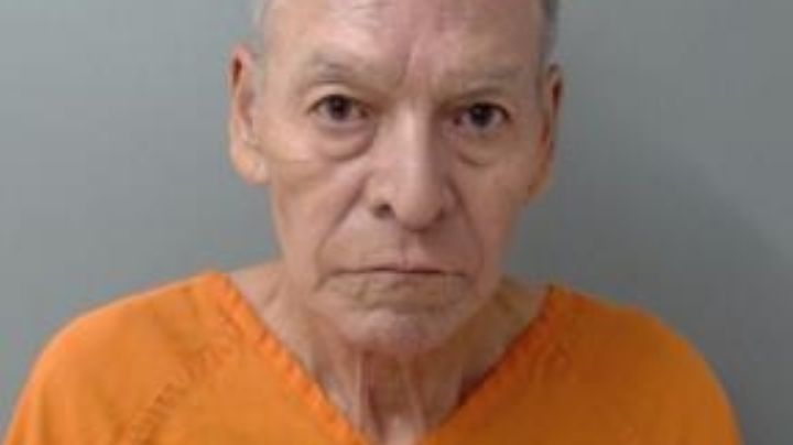 Detienen a adulto mayor en el Puente II; lo acusan de indecencia con un niño