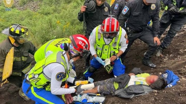 Niño cae a cráter del volcán Xitle; lo rescatan | VIDEO