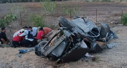 Trágica muerte hallan tres jovencitas tras volcar en carretera Interejidal de Victoria