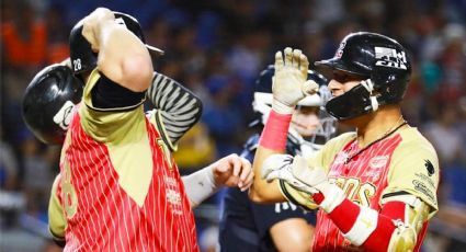 Aplastan Tecos a Sultanes en el tercer juego de la serie