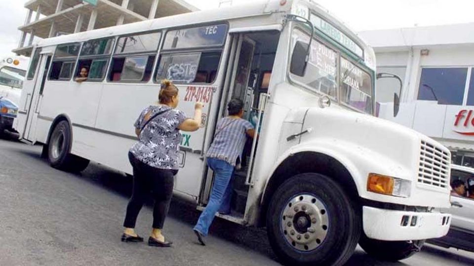 Camiones urbanos Nuevo Laredo