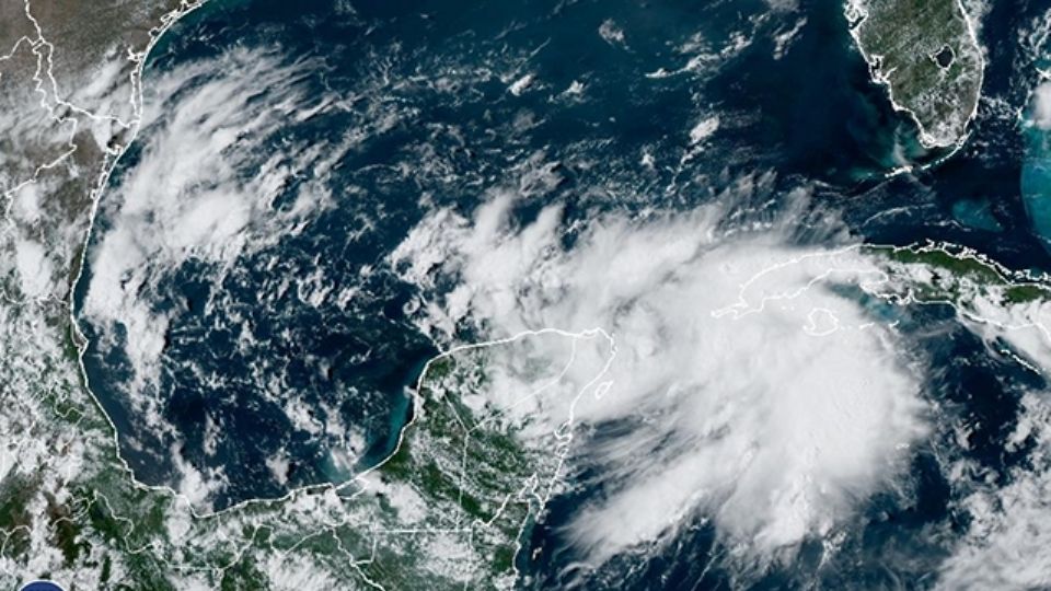 El meteoro afectará está semana a los Estados colindantes con el Golfo de México con lluvias torrenciales y vientos fuertes