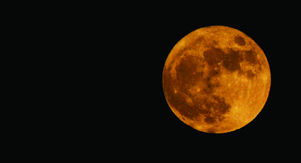 Belleza sobre los dos Laredos: Superluna azul de agosto