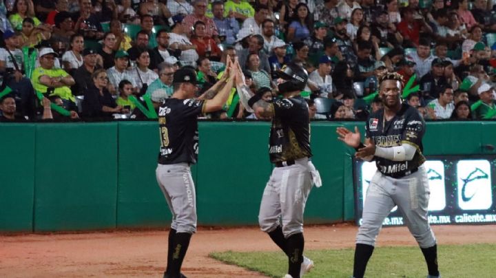 Exhiben a cachirules de la Liga Mexicana de Beisbol; AMLO pide investigación