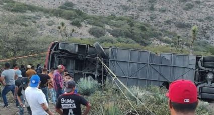 Reportan 10 muertos y 18 heridos en fatal accidente de autobús Frontera en SLP | FOTOS