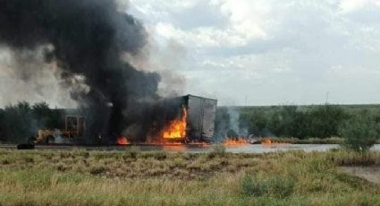 Horrible accidente en la Mex 2: tráiler choca y se incendia, operador habría muerto