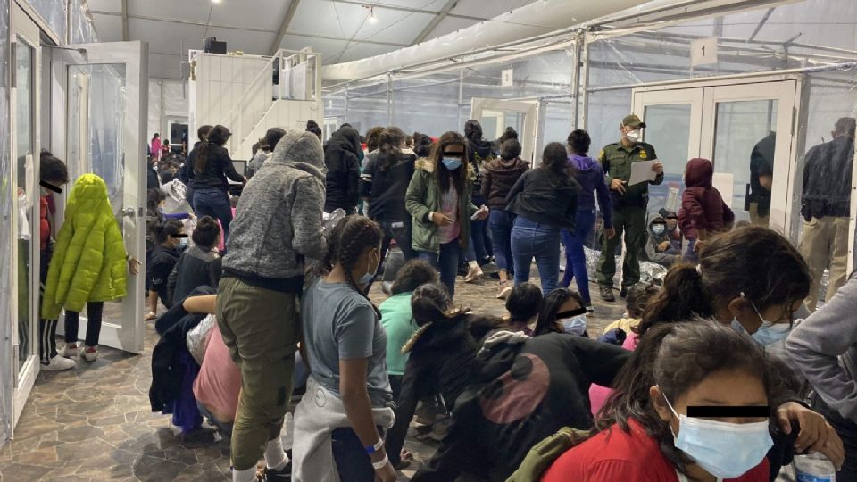 Declaran Emergencia en Laredo por migrantes
