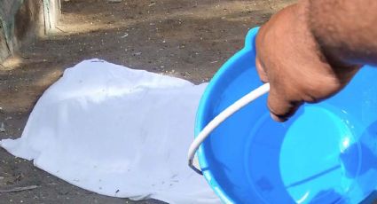 Mujer muere mientras cargaba cubeta con agua: no tenía servicio