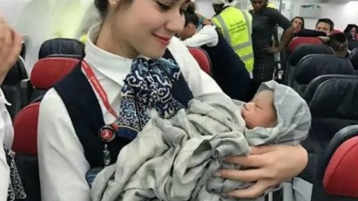 ¿Qué nacionalidad tendría un bebé si naciera dentro de un avión?