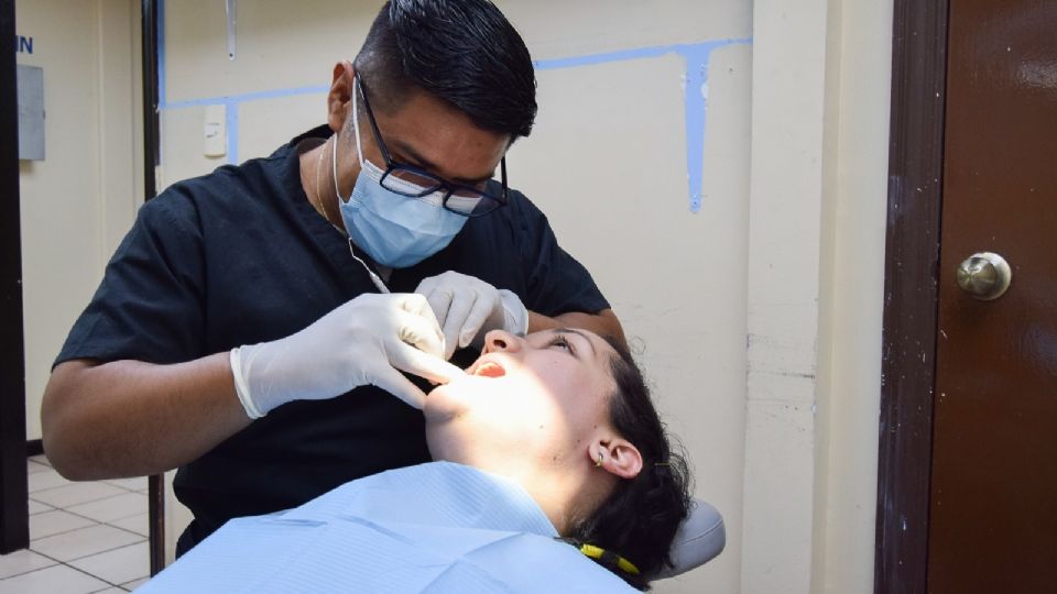 Habrá consultas dentales gratuitas en Clínicas UNE