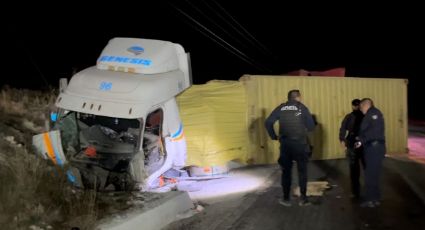 Trailero de Tamaulipas acaba prensado en carretera Saltillo-Zacatecas