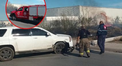 Mujer tumba poste de CFE, deja sin luz al Palacio de Justicia y provoca incendio en Nuevo Laredo