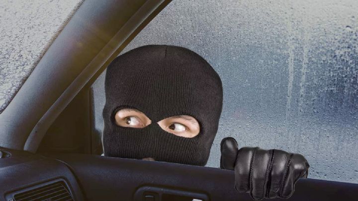 Pide Policía de Laredo no dejar auto 'prendido' para 'calentarse', podrían robárselo