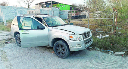 Por olores fétidos, mujer descubre a su hermano muerto en camioneta al poniente de Nuevo Laredo