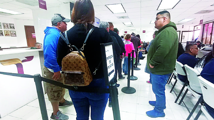 Se cae sistema de Oficina Fiscal en Nuevo Laredo