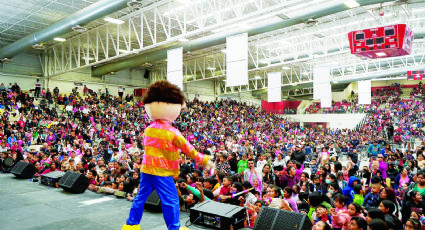 Disfrutan miles de niños Festival de Reyes Magos en Nuevo Laredo