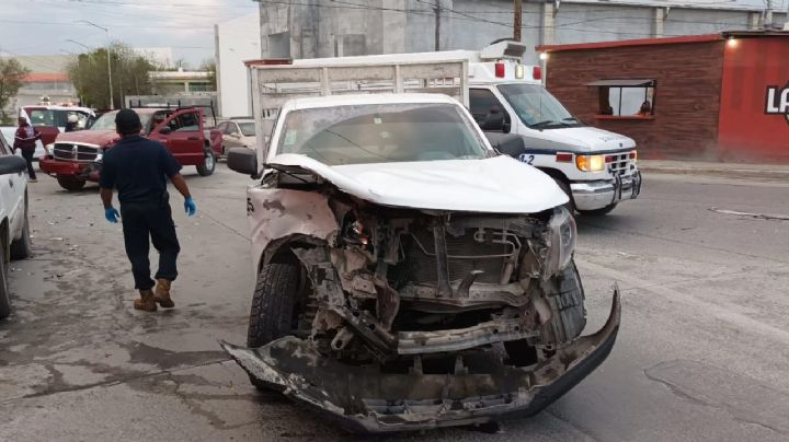 Tremendo accidente deja dos lesionados en la colonia Palacios