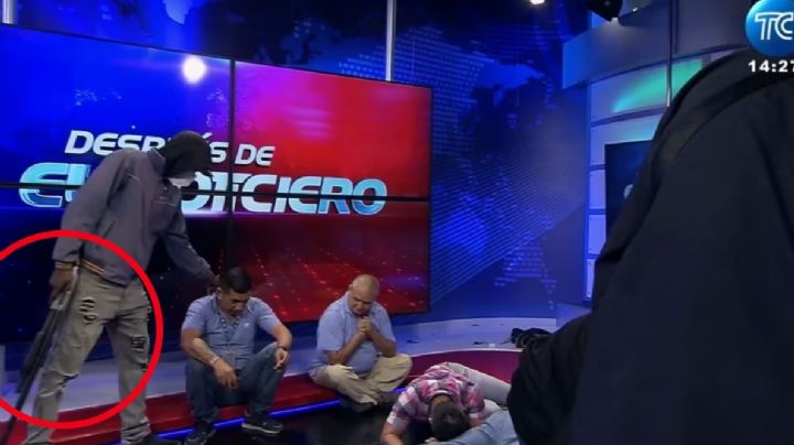 Delincuentes toman instalaciones de televisión en Ecuador en vivo; tienen a conductores rehenes