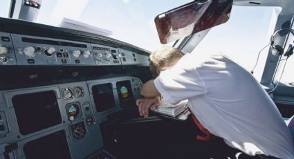 ¿Qué se debe hacer en un avión cuando el piloto muere en pleno vuelo?