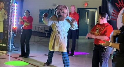 Show de McGruff visita escuelas de Uvalde; buscan prevenir delitos en menores