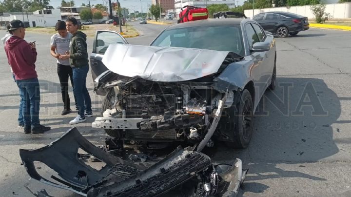 Estudiantes de la UAT sufrieron fuerte accidente vial en Avenida Reforma; iban camino a la escuela