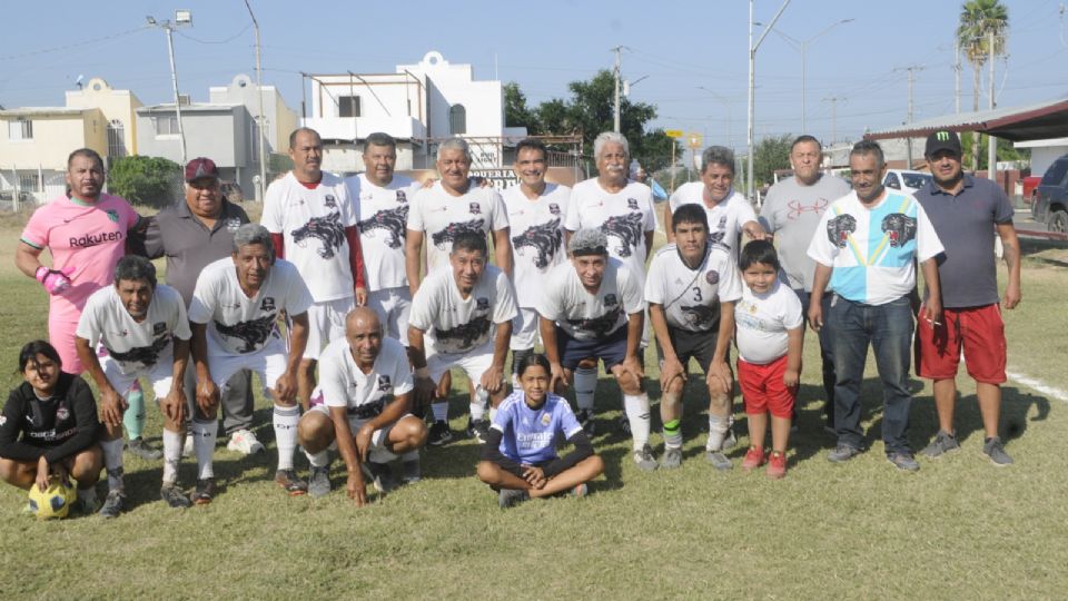 Los Lobos Negros andan con todo en la cancha