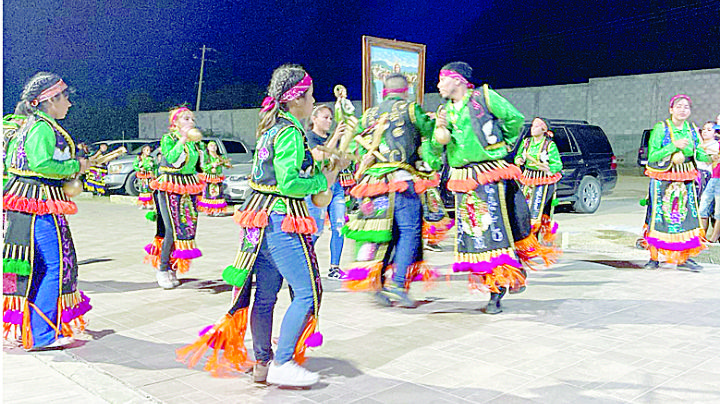 Cantan las mañanitas a San Juditas en Nuevo Laredo