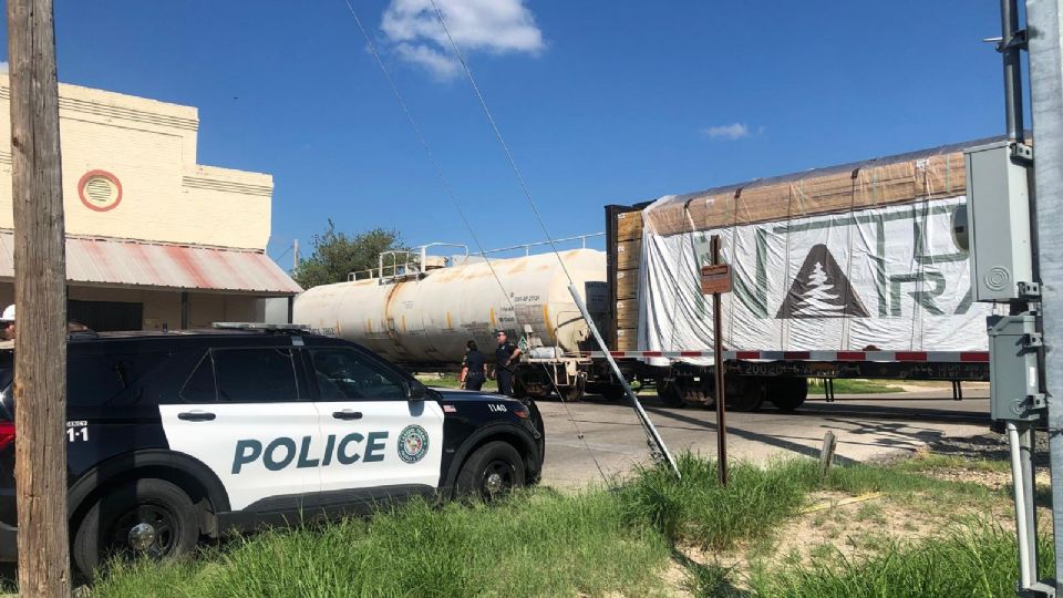 El hombre, procedente de Toluca, México, intentó subirse al tren en movimiento, perdiendo el equilibrio