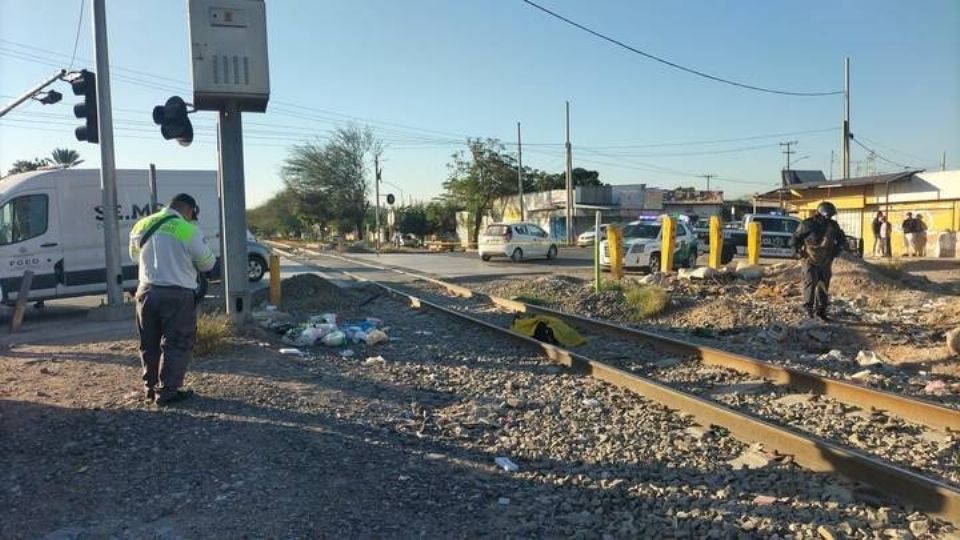 El hombre no pudo apartarse a tiempo del convoy, siendo arrastrado sobre las vías y muriendo en el proceso