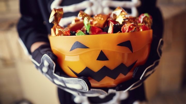 Halloween: piden a padres no mandar a sus hijos solos a pedir dulces
