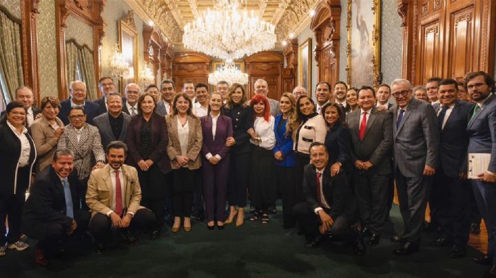 Américo Villarreal, presente en reunión con Sheinbaum para revisar avances del IMSS-Bienestar