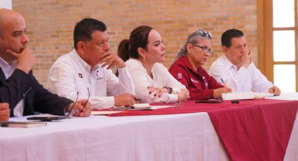 Carmen Lilia Canturosas encabeza mesa de trabajo en apoyo a manifestantes del Puente III