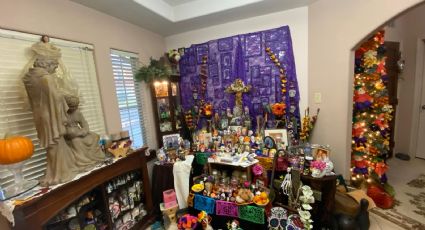 Profesora de Laredo comparte tradicionalmente hermoso altar de muertos