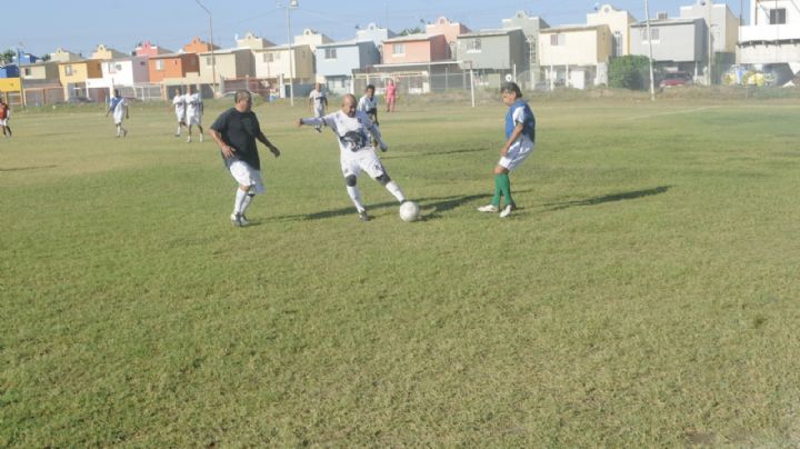 Invitan a torneo futbolero de 50 años y más en la Colosso