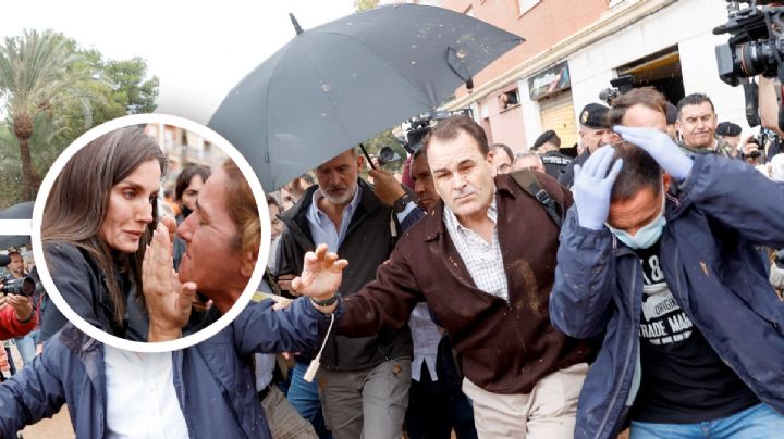 Valencianos insultan y le avientan lodo al rey de España en zonas inundadas | VIDEO