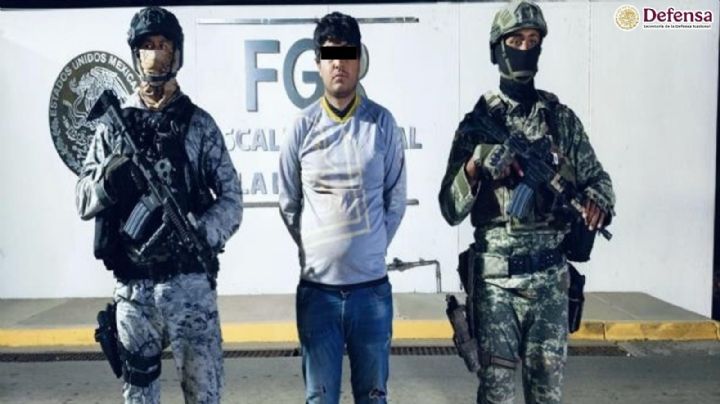 Sinaloa: detienen a dos sujetos en posesión de armas de fuego y mil pastillas de fentanilo