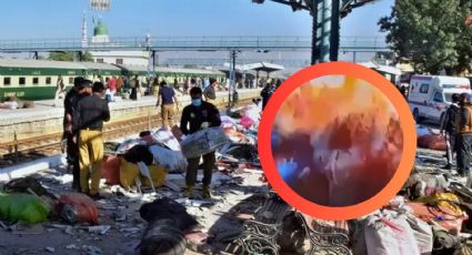 MOMENTO EXACTO en que hombre hace explotar estación de tren en Pakistán; hay 26 muertos y 62 heridos