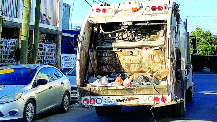 Entrega Veolia predio y camiones