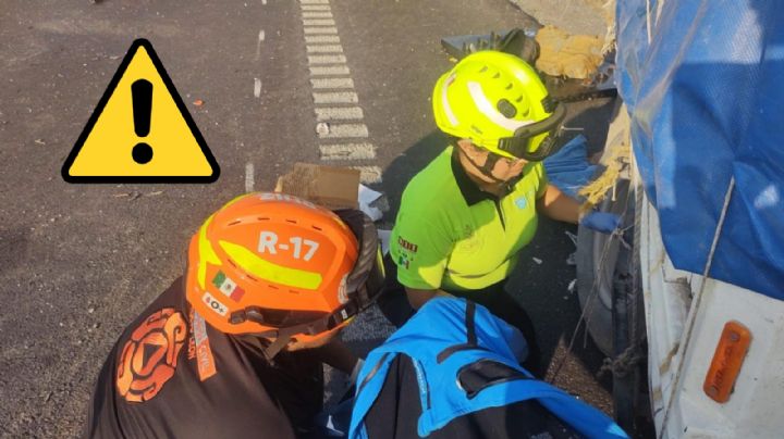 Tráiler embiste a camioneta en carretera a Nuevo Laredo; hay un muerto y tres heridos