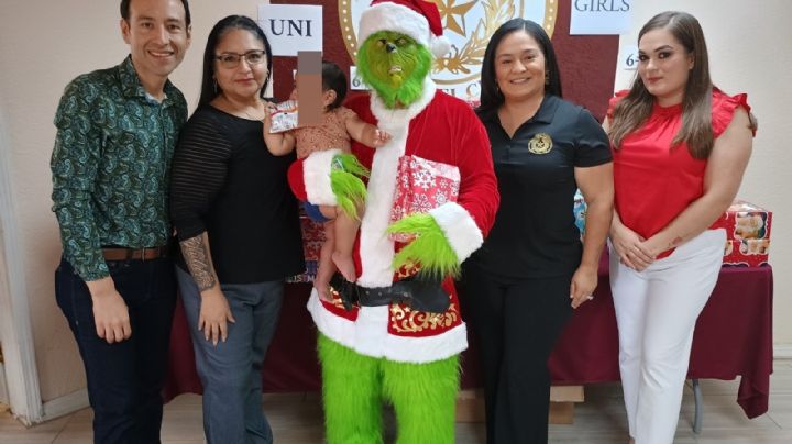 Le llega la Navidad anticipada a niños de El Cenizo, Texas