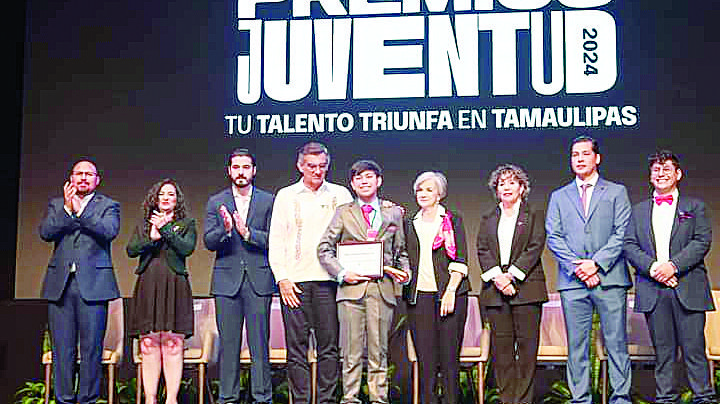 Gana alumno del 137 Premio de la Juventud