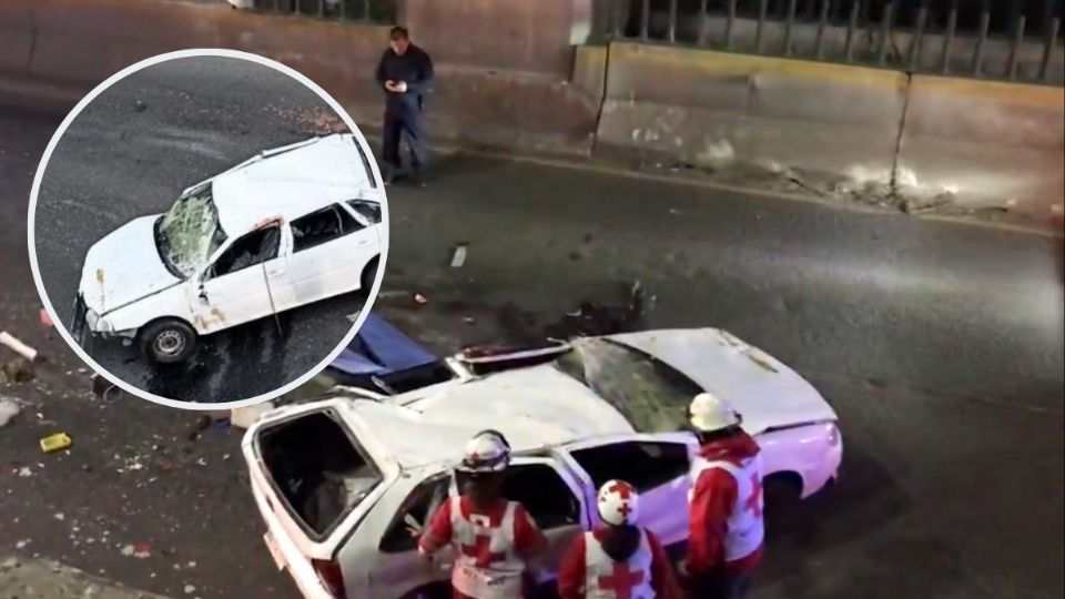El vehículo cayó de un puente vehicular de una de las principales avenidas de la Ciudad de México