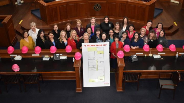 Autoridades de Texas construirán viviendas para familias con bajos ingresos