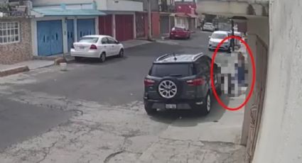 Abandonan a niña en Ciudad de México; cámara de seguridad capta el momento | VIDEO
