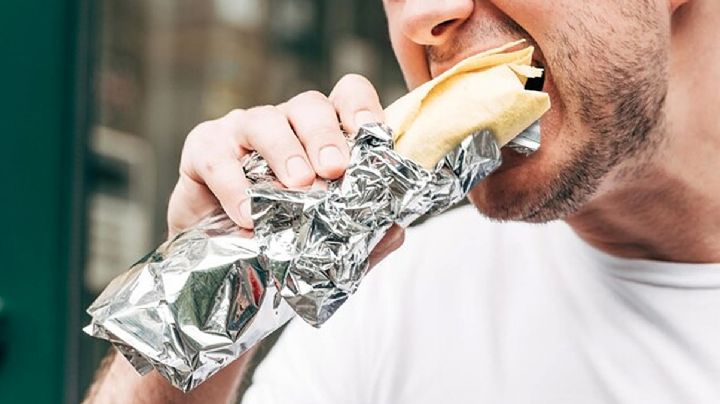 ¿Qué pasa si te comes un trozo de papel de aluminio?